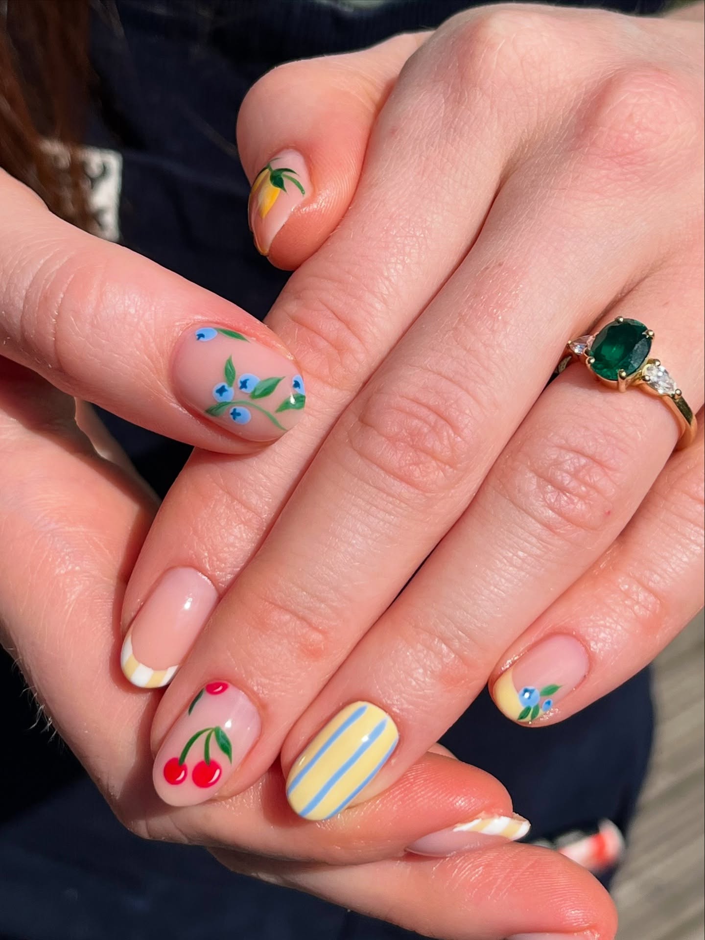 @catcreatesnails